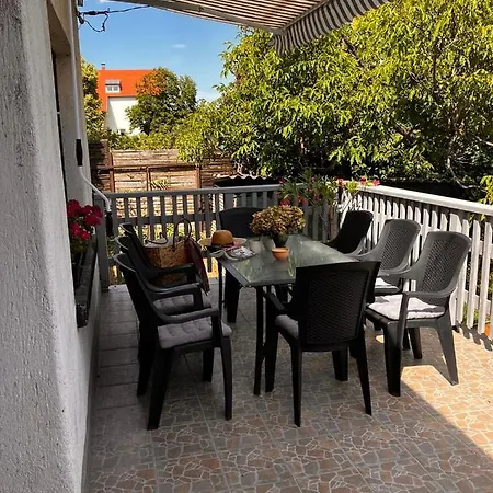 Tuender Апартаменты Балатонфюред